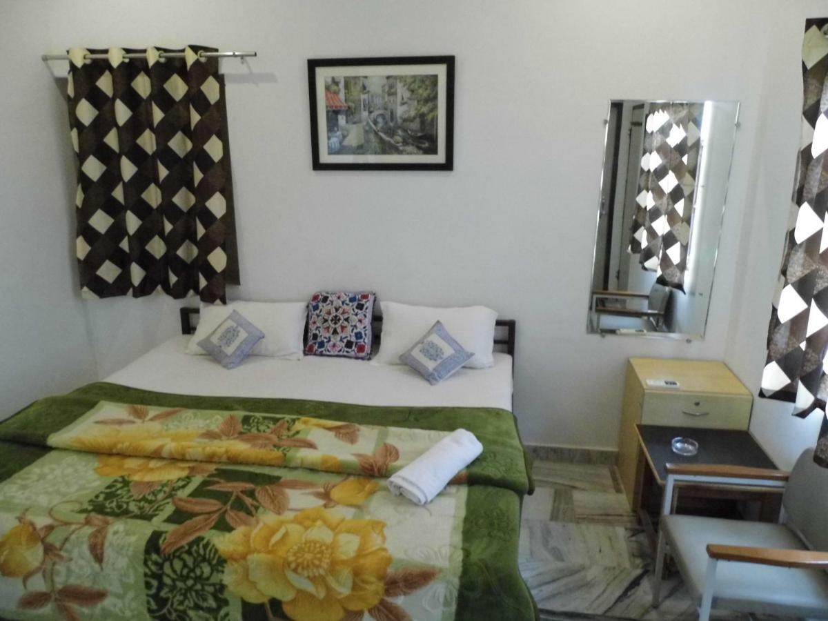 פושקאר Hotel Zoola Palace מראה חיצוני תמונה