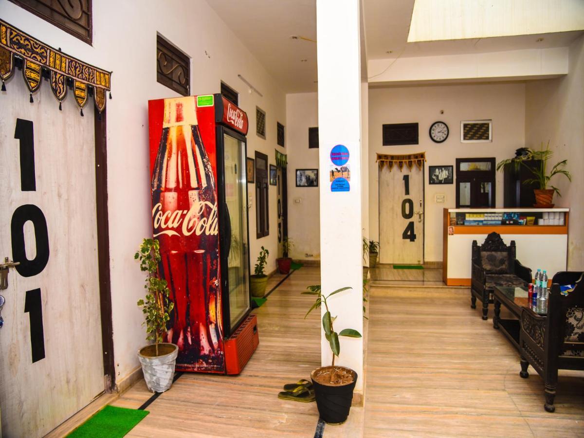 פושקאר Hotel Zoola Palace מראה חיצוני תמונה